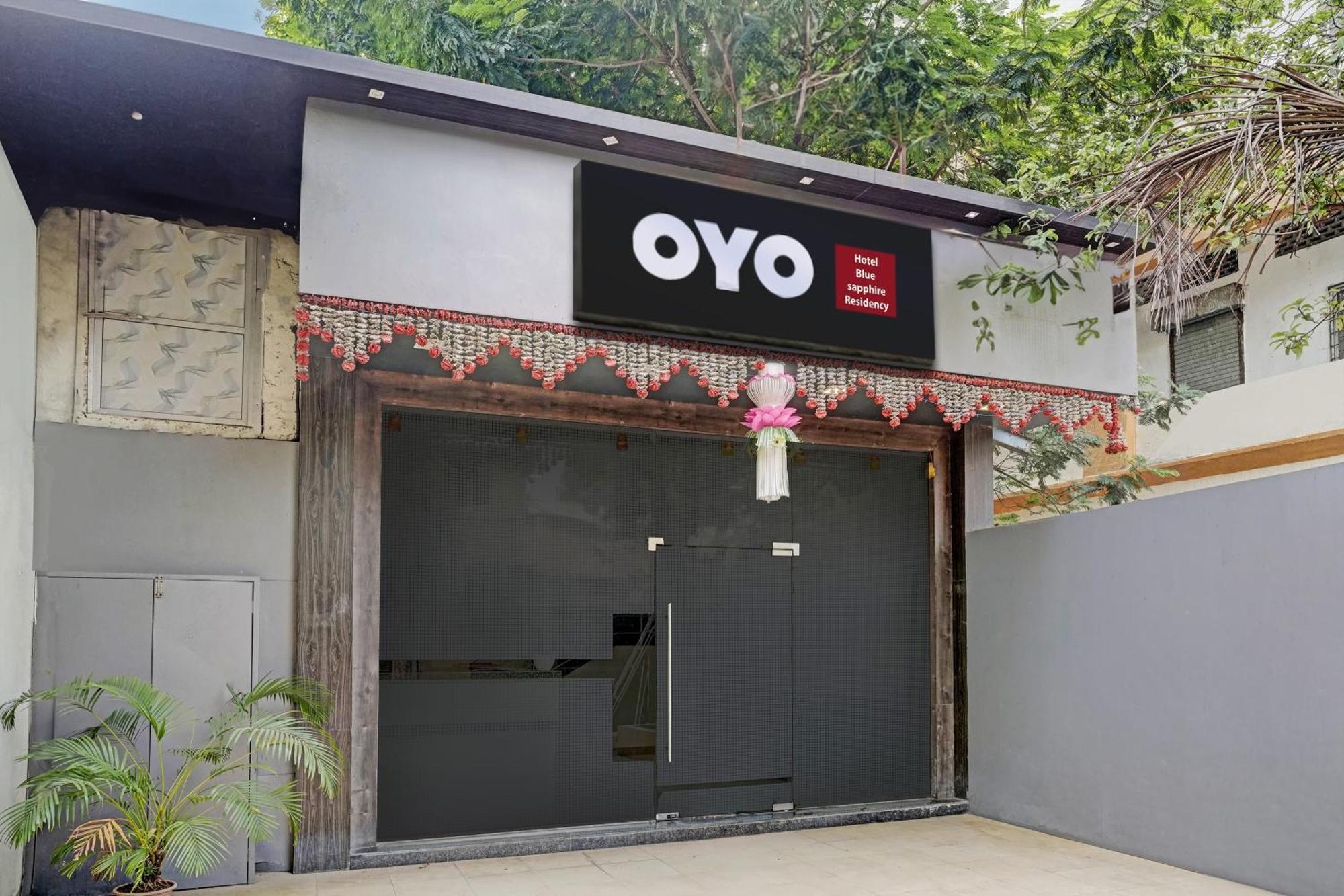 Oyo Hotel Blue Sapphire Residency Near Chhatrapati Shivaji International Airport - Mumbai, Mumbai